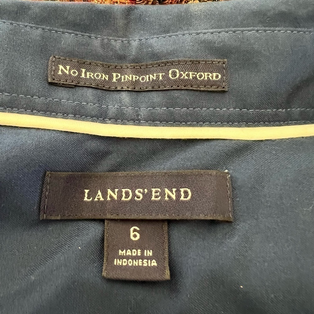 Lands' End Womens Navy Blue Solid Color Shirt in Size 6 - Picture 6 of 7